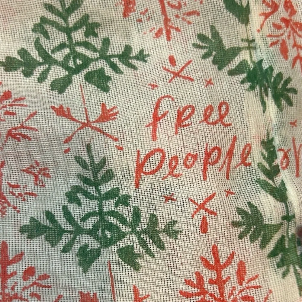 Free People Limited Edition Holiday Reusable Christmas Tote Bag‎